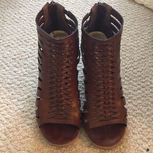 Peep toe woven booties